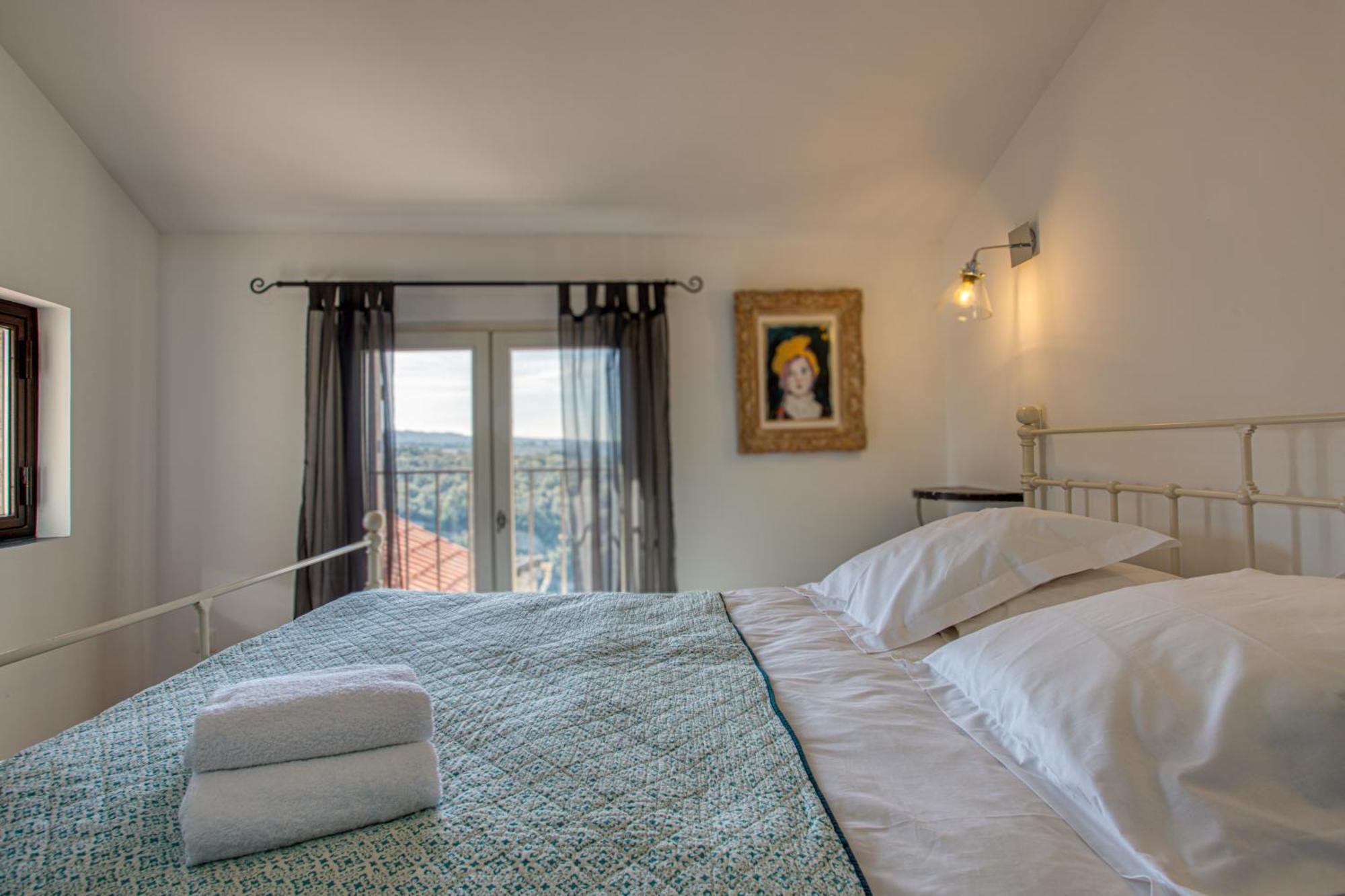 Hotel Restaurant Les Remparts เวอนาสก์ ภายนอก รูปภาพ