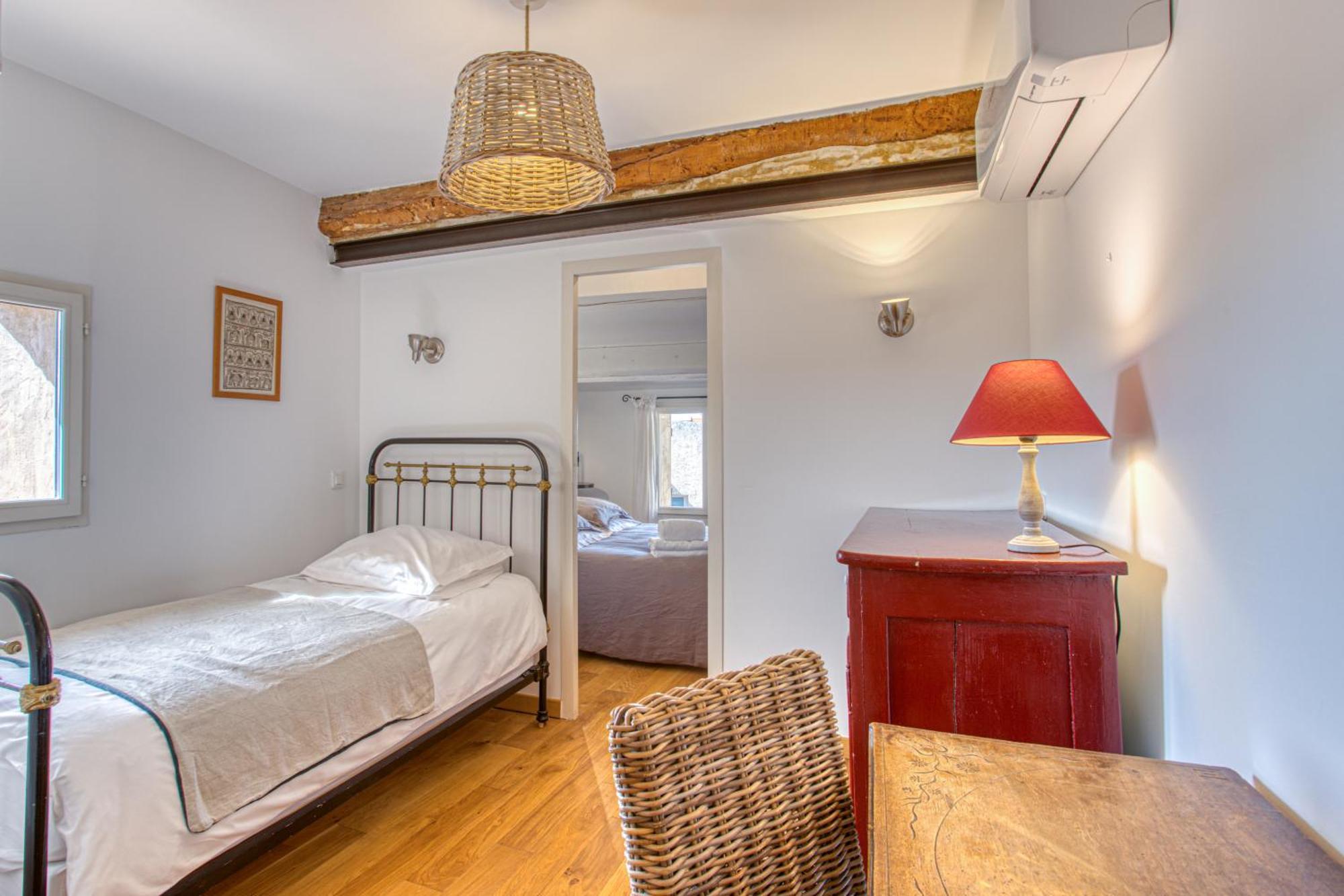 Hotel Restaurant Les Remparts เวอนาสก์ ภายนอก รูปภาพ