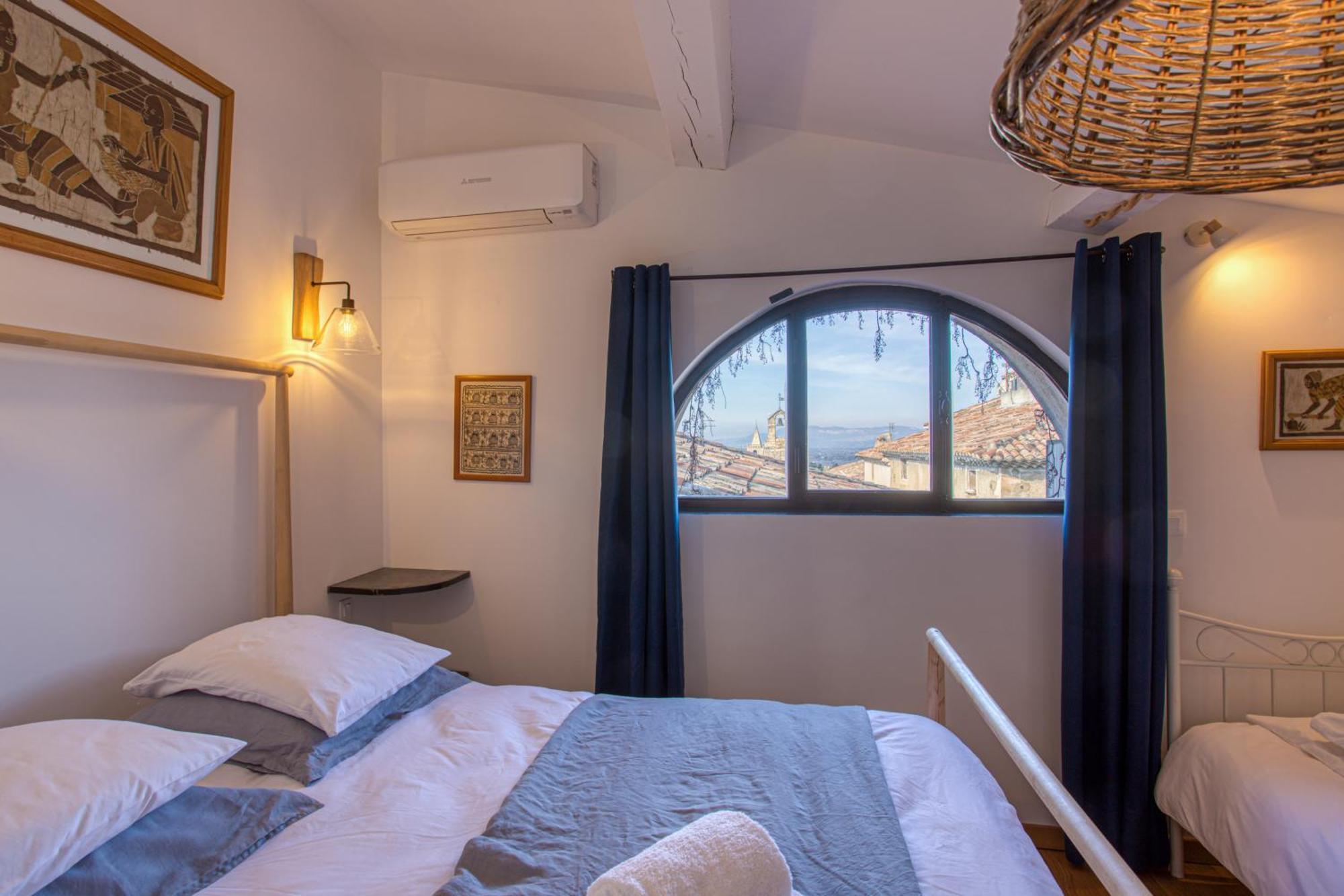 Hotel Restaurant Les Remparts เวอนาสก์ ภายนอก รูปภาพ